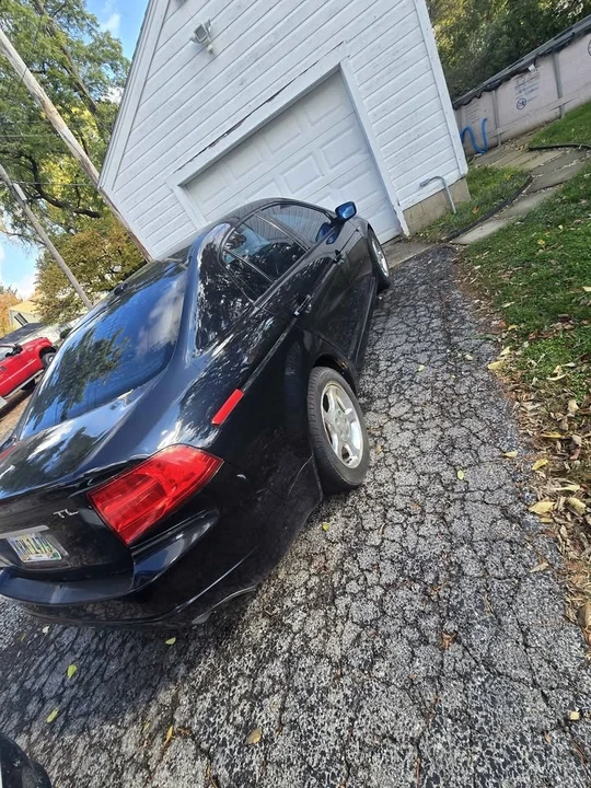 2005 Acura TL 3rd Gen - Image 2 of 8