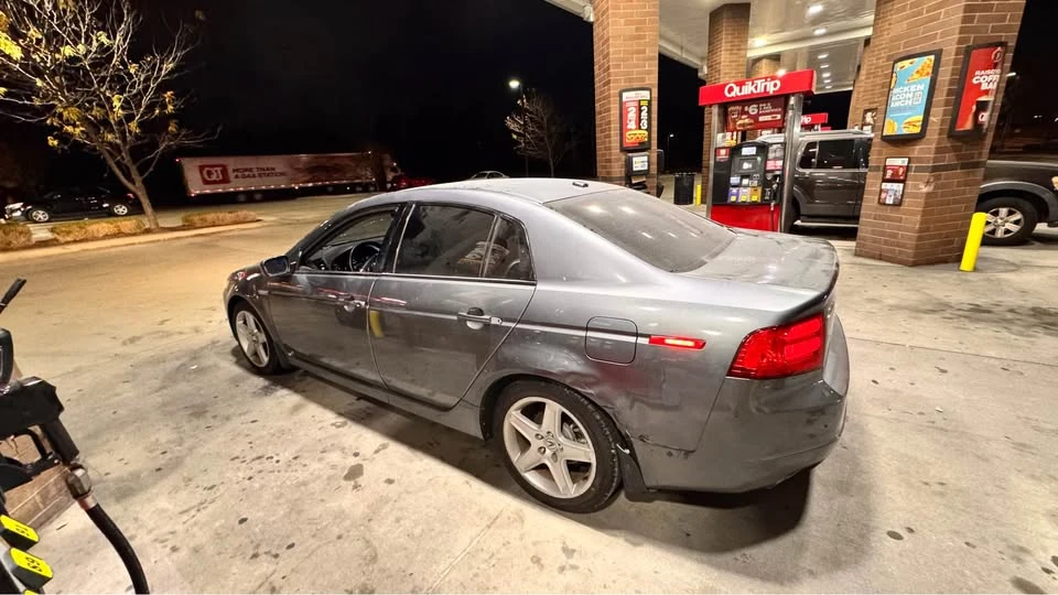 2005 Acura TL 3rd Gen - Image 2 of 4