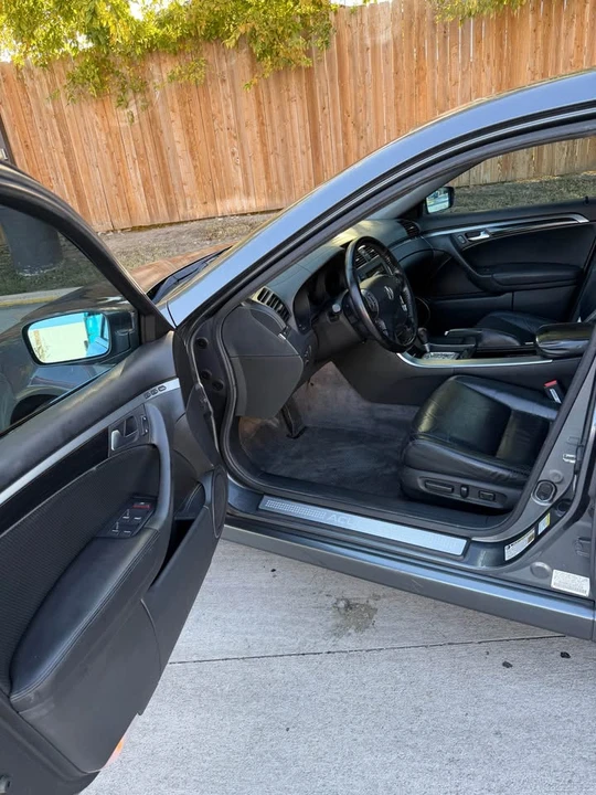 2005 Acura TL 3rd Gen - Image 11 of 20
