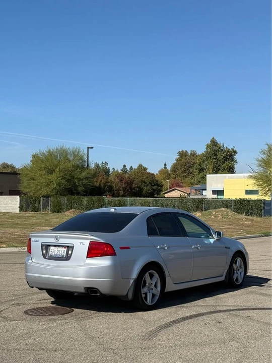 2005 Acura TL 3rd Gen - Image 5 of 10
