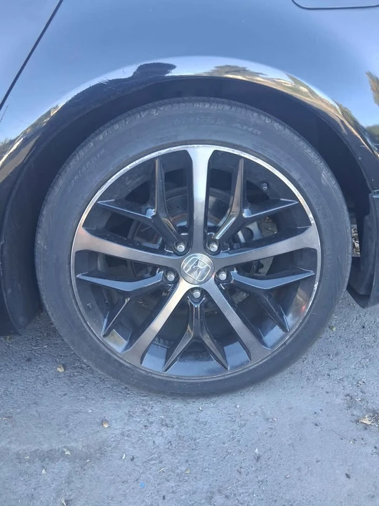 2005 Acura TL 3rd Gen - Image 5 of 8