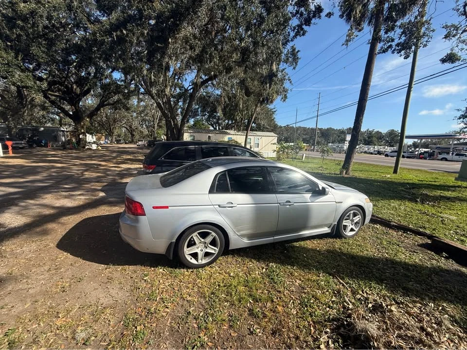 2005 Acura TL 3rd Gen - Image 2 of 3
