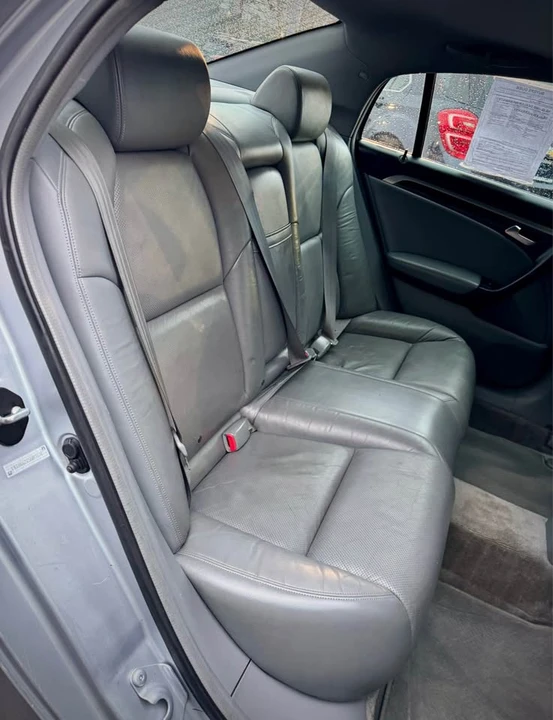 2005 Acura TL 3rd Gen - Image 13 of 20