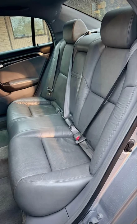 2005 Acura TL 3rd Gen - Image 12 of 20