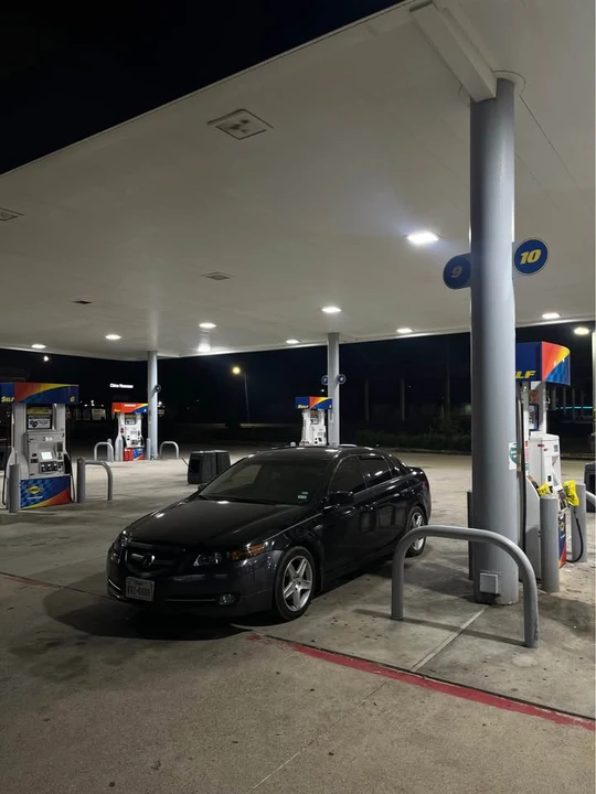 2005 Acura TL 3rd Gen - Image 2 of 6