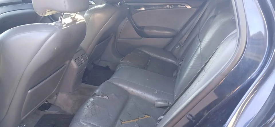 2005 Acura TL 3rd Gen - Image 4 of 4