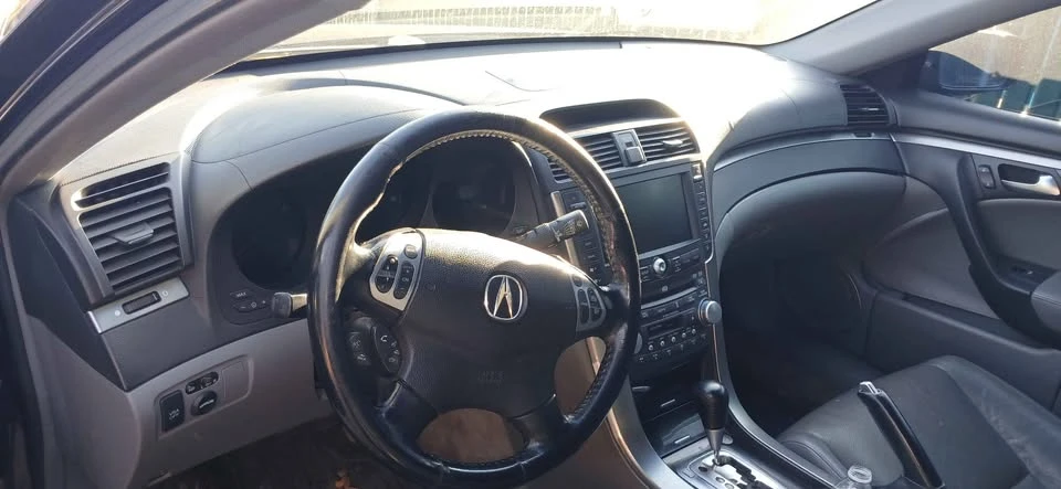 2005 Acura TL 3rd Gen - Image 3 of 4