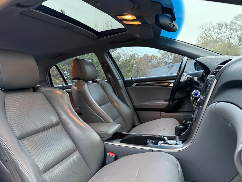 2005 Acura TL 3rd Gen - Image 11 of 13