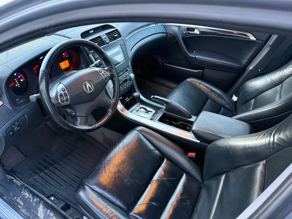 2005 Acura TL 3rd Gen - Image 9 of 11