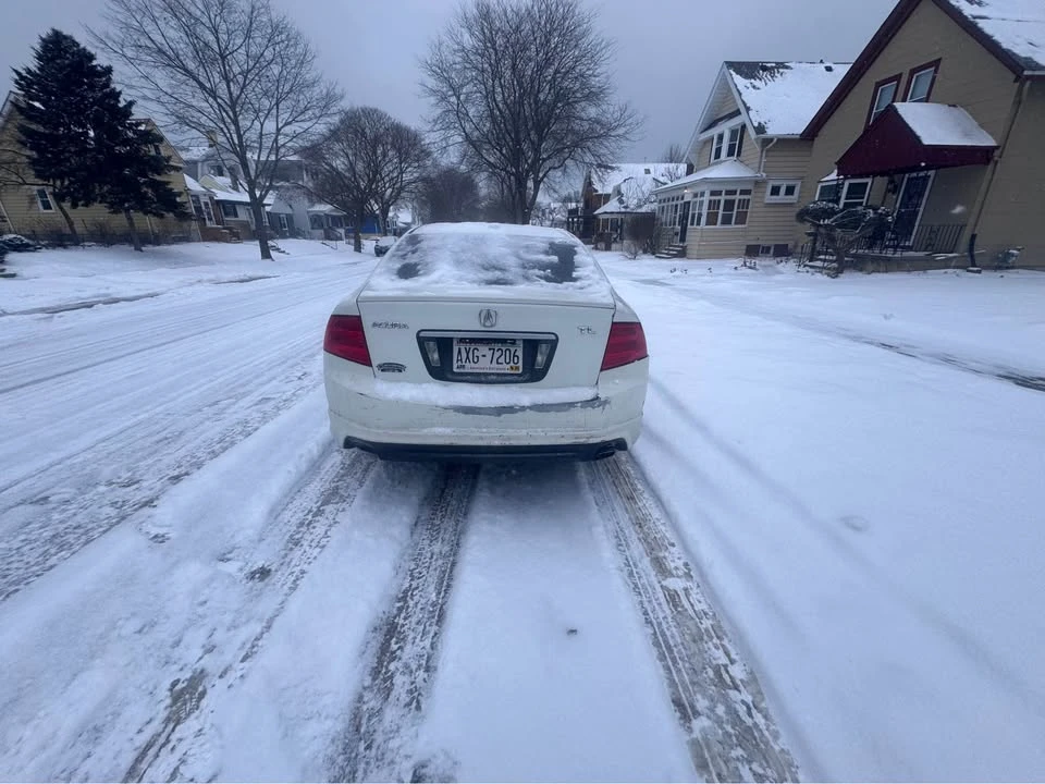 2005 Acura TL 3rd Gen - Image 2 of 7