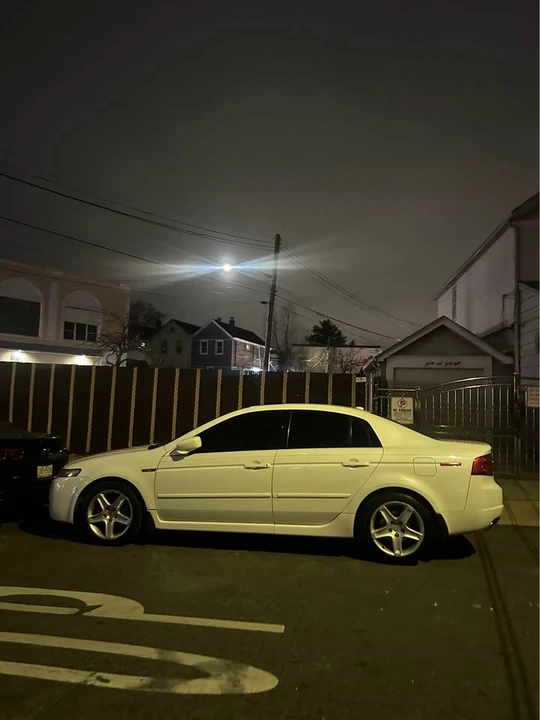 2005 Acura TL 3rd Gen - Image 3 of 4