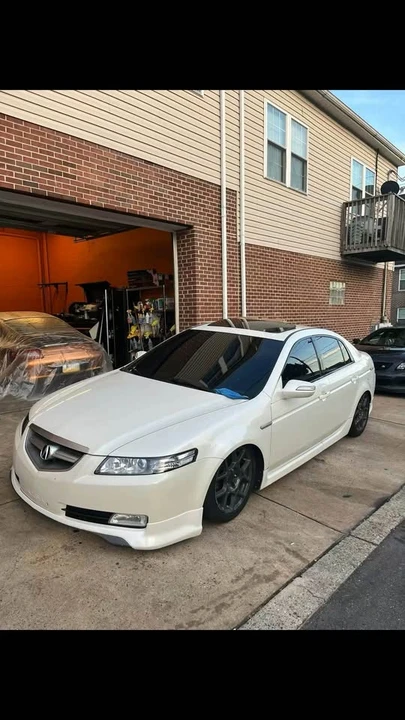2005 Acura TL 3rd Gen - Image 17 of 20