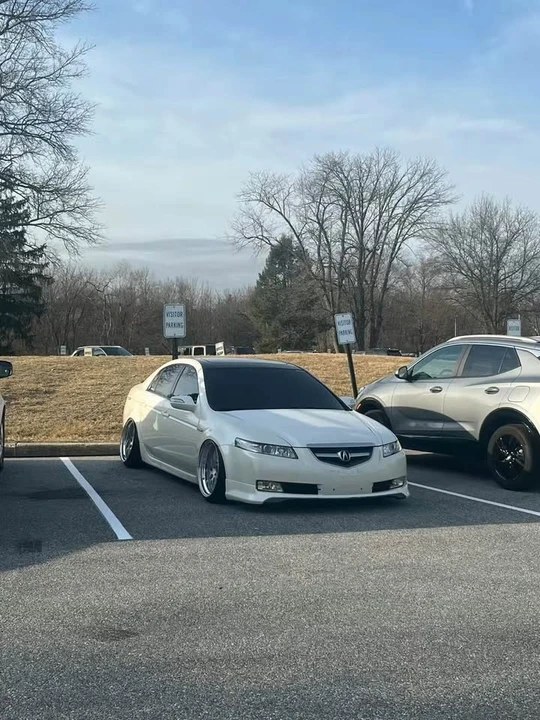2005 Acura TL 3rd Gen - Image 13 of 20