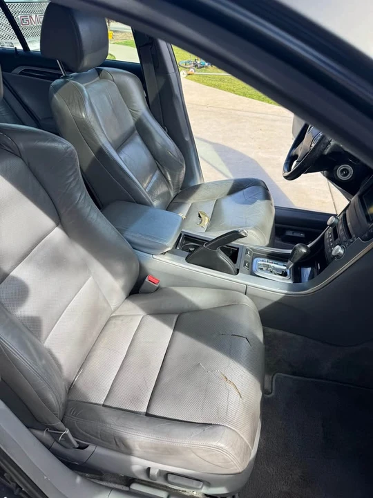 2005 Acura TL 3rd Gen - Image 7 of 12