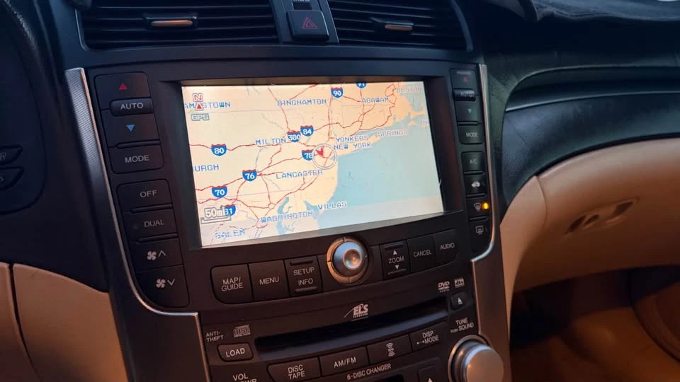 2005 Acura TL 3rd Gen - Image 16 of 20