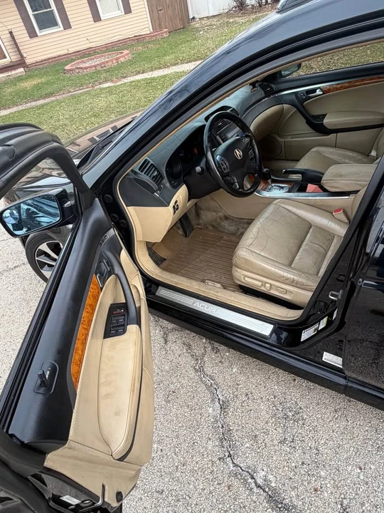 2005 Acura TL 3rd Gen - Image 8 of 12