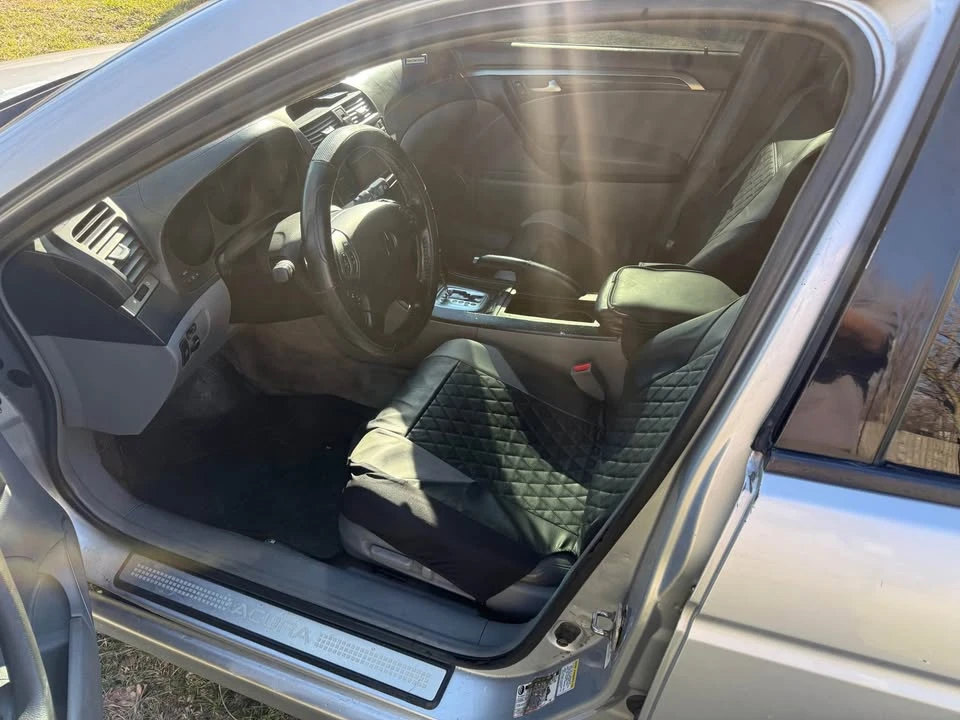 2005 Acura TL 3rd Gen - Image 3 of 7
