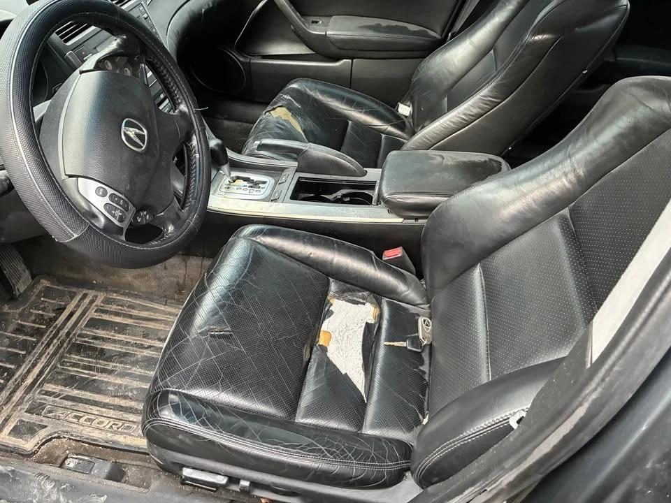 2005 Acura TL 3rd Gen - Image 7 of 8