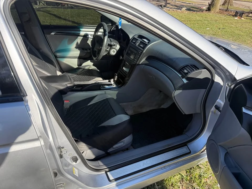 2005 Acura TL 3rd Gen - Image 5 of 7