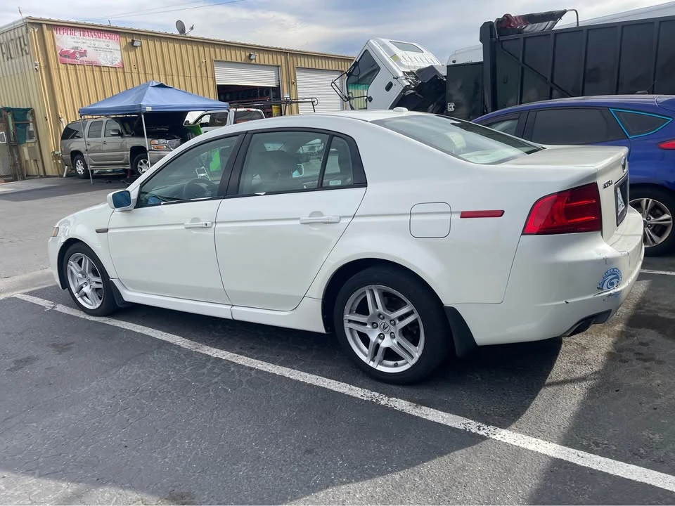 2005 Acura TL 3rd Gen - Image 4 of 8
