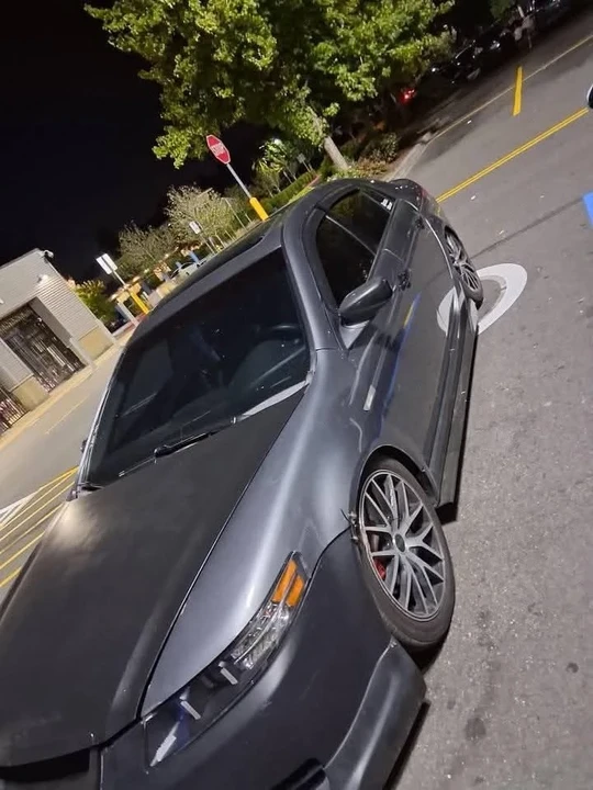 2005 Acura TL 3rd Gen - Image 8 of 8