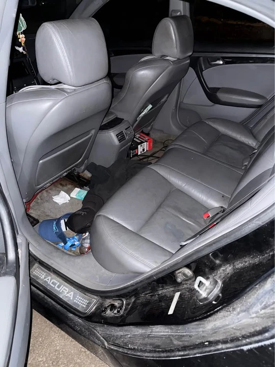 2005 Acura TL 3rd Gen - Image 4 of 4