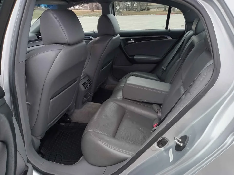 2005 Acura TL 3rd Gen - Image 6 of 18