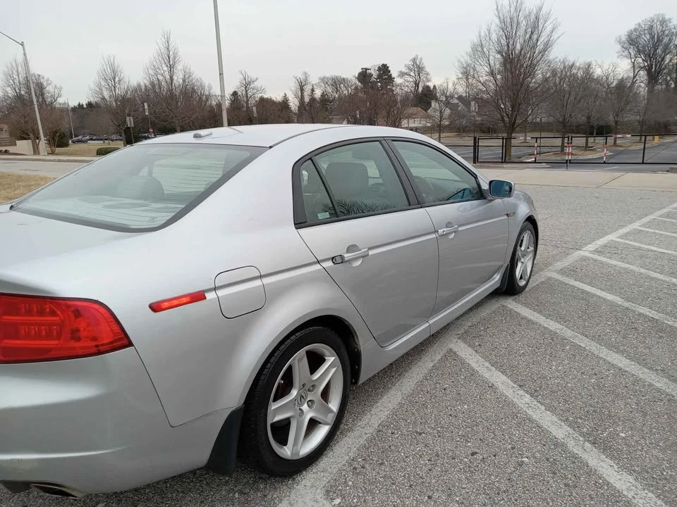2005 Acura TL 3rd Gen - Image 16 of 18
