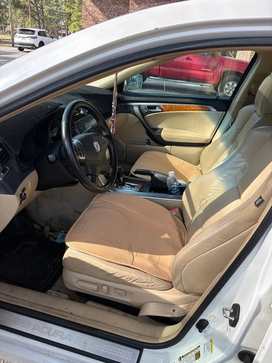 2005 Acura TL 3rd Gen - Image 5 of 6