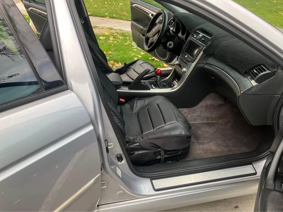 2005 Acura TL 3rd Gen - Image 9 of 19