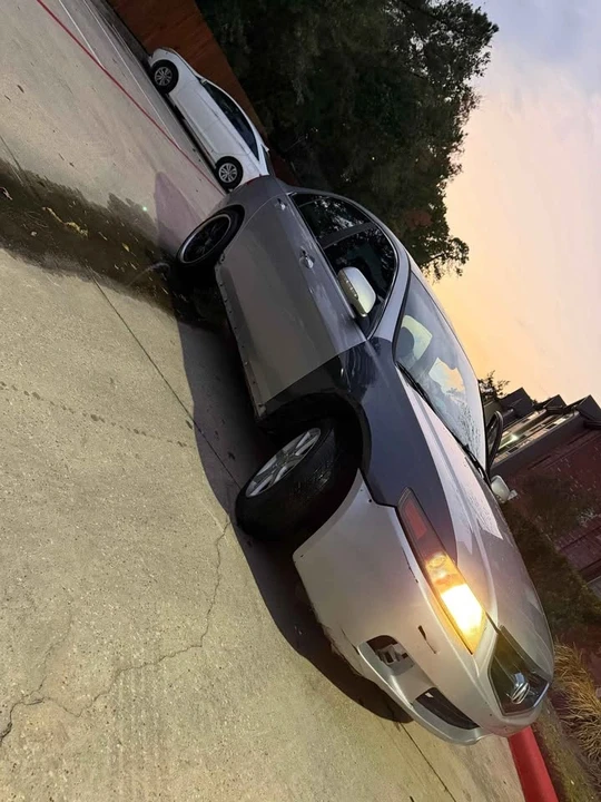 2005 Acura TLX - Image 2 of 9