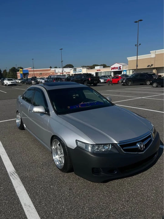 2005 Acura TLX - Image 8 of 9