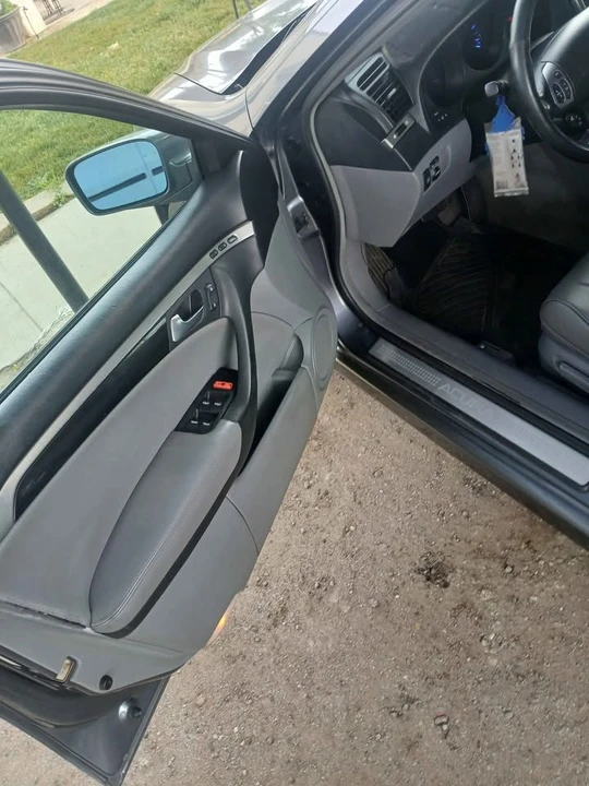 2005 Acura TLX - Image 3 of 14
