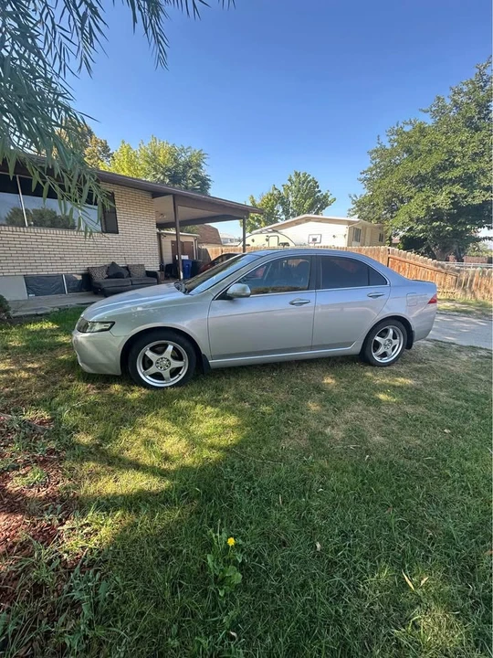 2005 Acura TSX 1st Gen - Image 2 of 3
