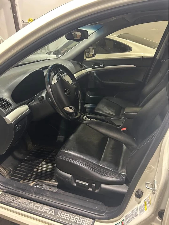 2005 Acura TSX 1st Gen - Image 6 of 10