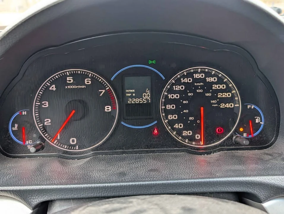 2005 Acura TSX 1st Gen - Image 6 of 9