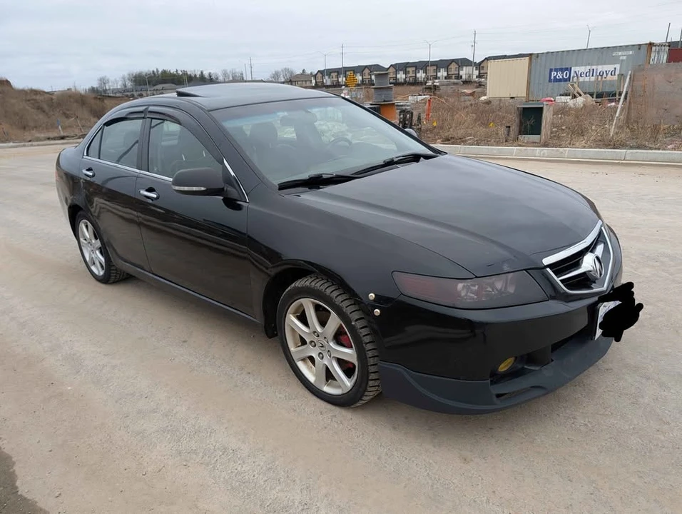 2005 Acura TSX 1st Gen - Image 2 of 9