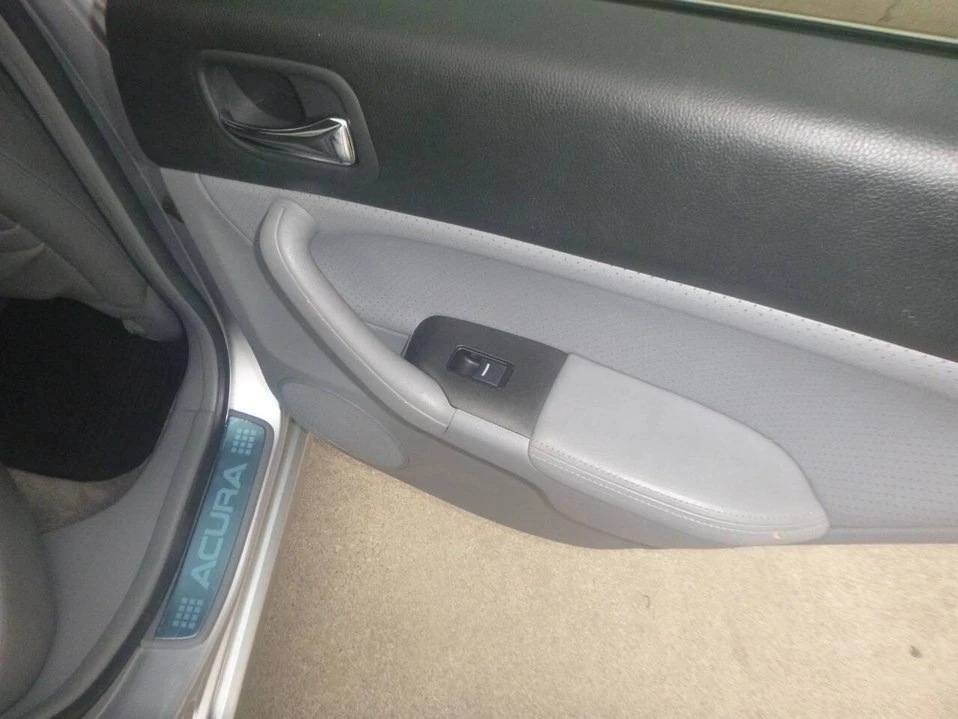 2005 Acura TSX 1st Gen - Image 13 of 20