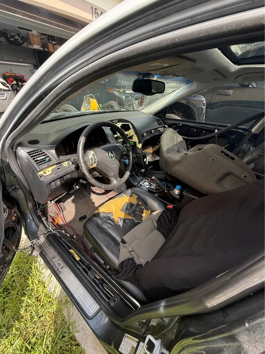 2005 Acura TSX 1st Gen - Image 6 of 7