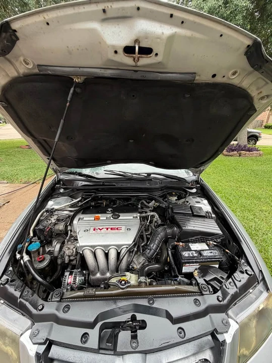 2005 Acura TSX 1st Gen - Image 16 of 19