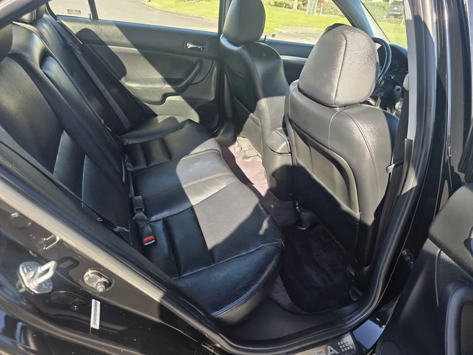 2005 Acura TSX 1st Gen - Image 11 of 19
