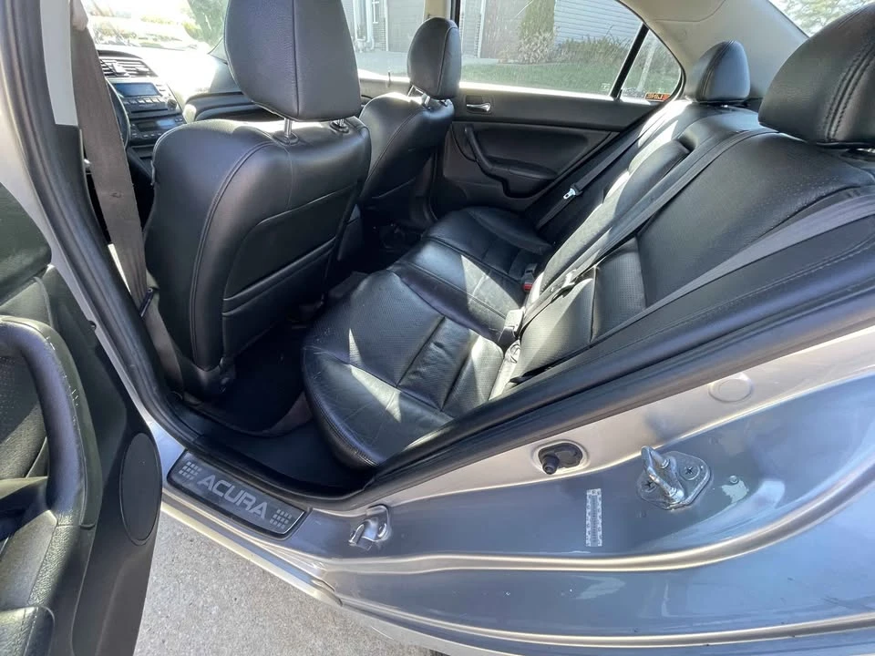 2005 Acura TSX 1st Gen - Image 6 of 9