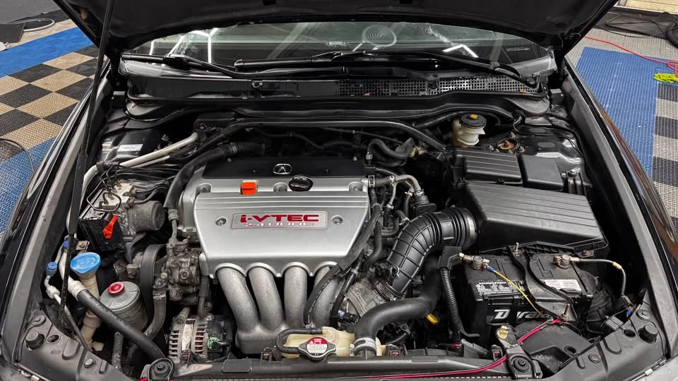 2005 Acura TSX 1st Gen - Image 4 of 4