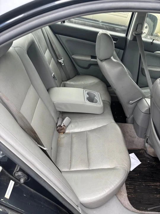 2005 Acura TSX 1st Gen - Image 5 of 8
