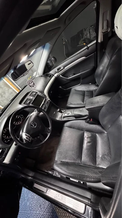 2005 Acura TSX 1st Gen - Image 2 of 4