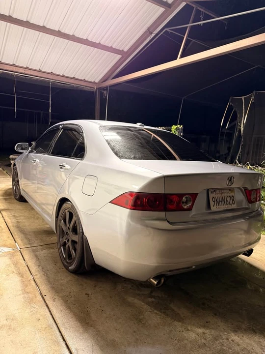 2005 Acura TSX 1st Gen - Image 2 of 5