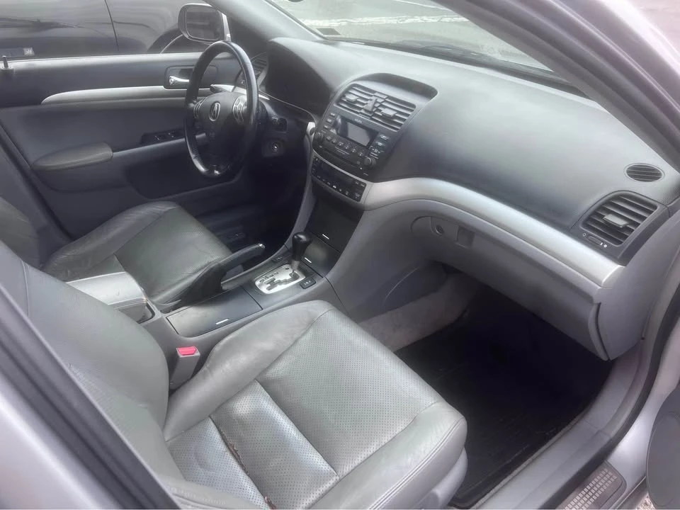 2005 Acura TSX 1st Gen - Image 10 of 12