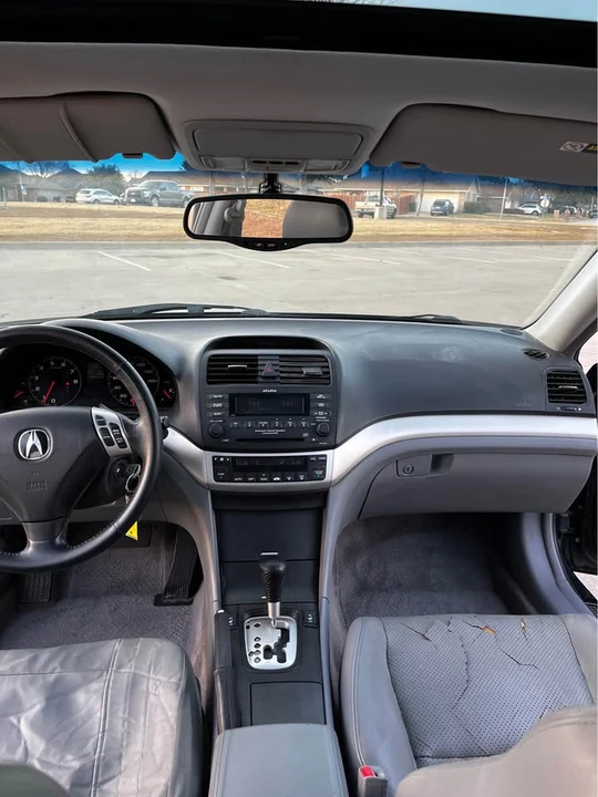 2005 Acura TSX 1st Gen - Image 13 of 17