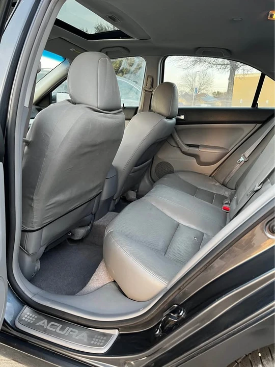 2005 Acura TSX 1st Gen - Image 12 of 17
