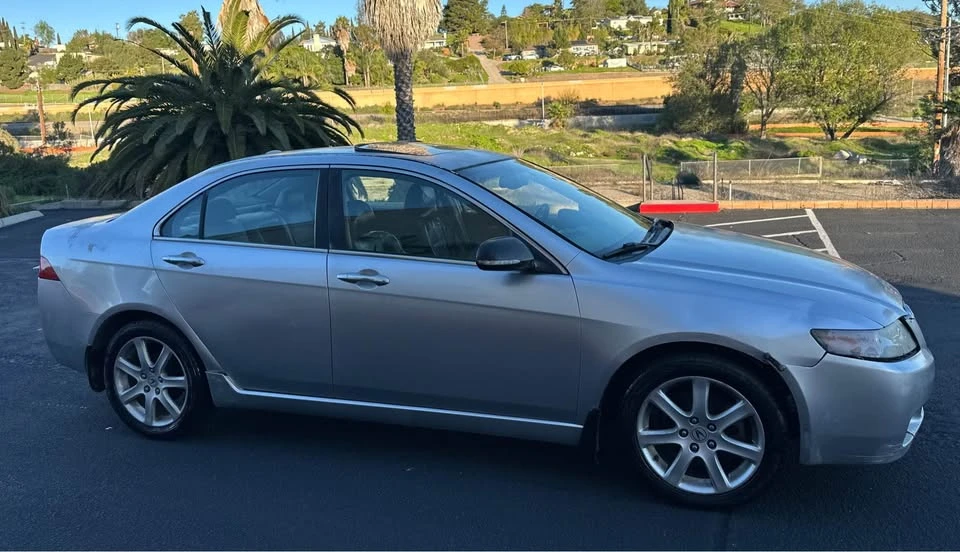 2005 Acura TSX 1st Gen - Image 4 of 7